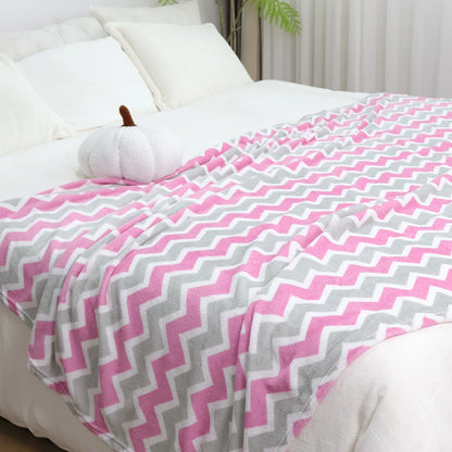 A Blanket Suitable For Relaxation, Cool And Comfortable