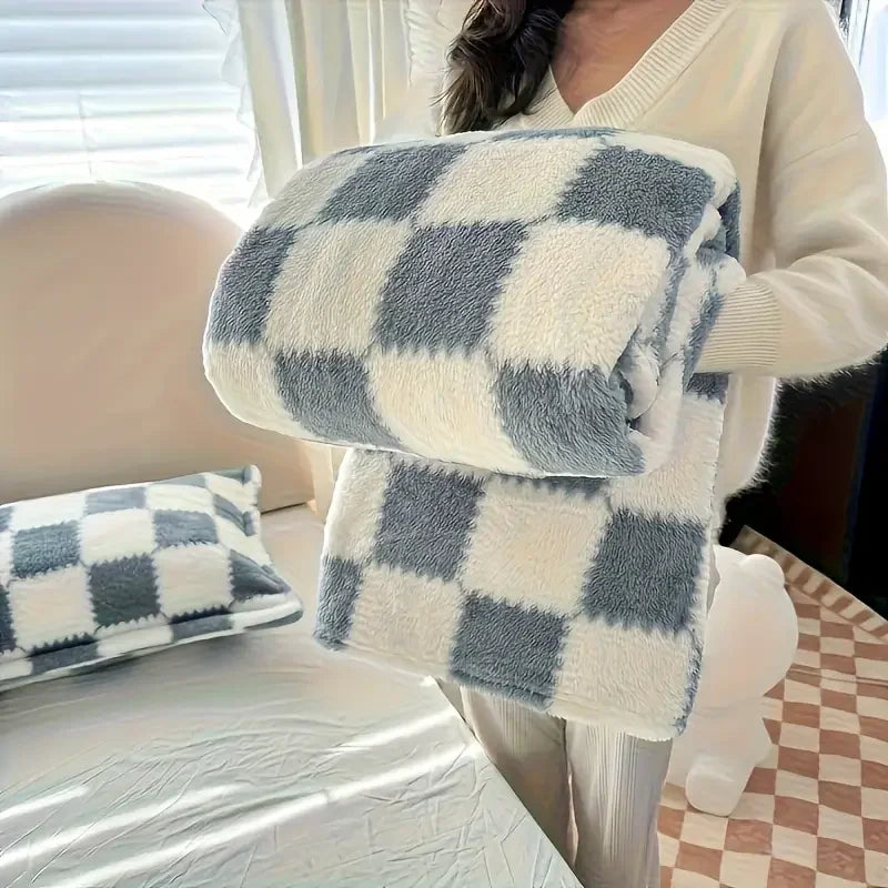 A Blanket Suitable For Relaxation, Cool And Comfortable